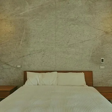4 Bedrooms