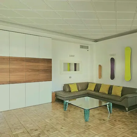 Апартаменты 4 Bedrooms Лейпциг